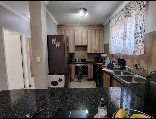 2 BEDROOM PROPERTY TO RENT IN MONAVONI